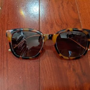 NWOT sunglasses